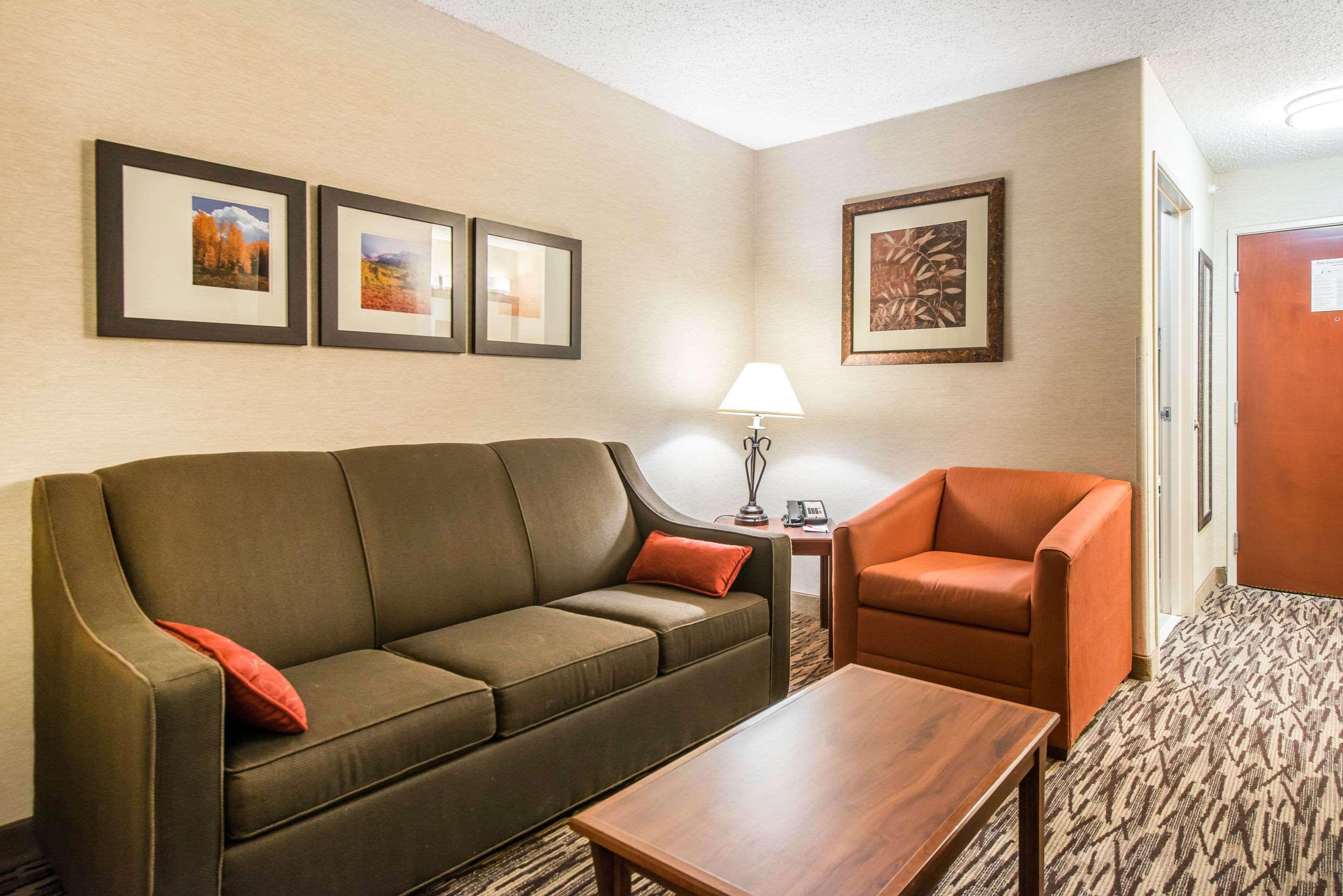 Comfort Suites Golden West On Evergreen Parkway Exterior foto
